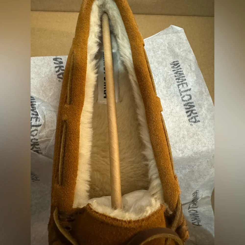 FREE PEOPLE Minnetonka for FP
Ayashe Moccasins FLATS SHOES - Picture 10 of 10